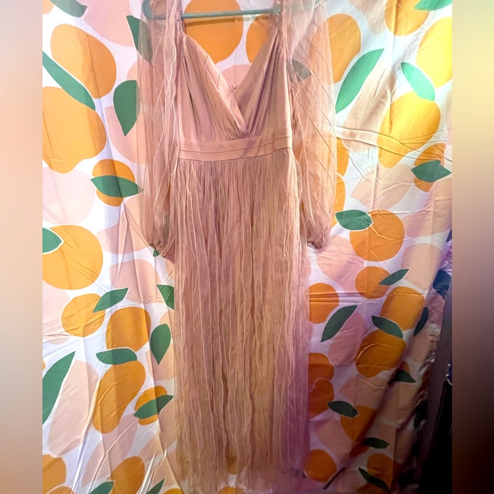 Simplee dress
Size L